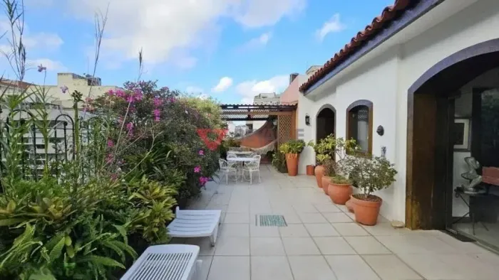 Cobertura no Jardim Botânico: 4 quartos, 2 suítes, 247m²