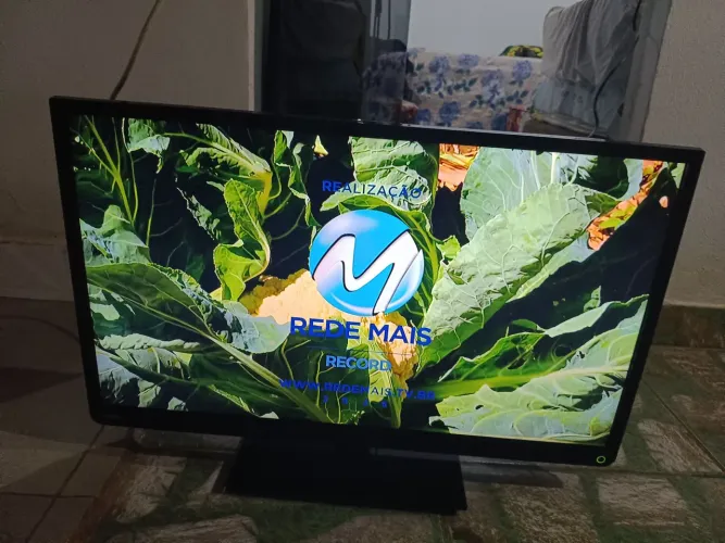 Vendo tv Toshiba 32 polegadas (não é smart)