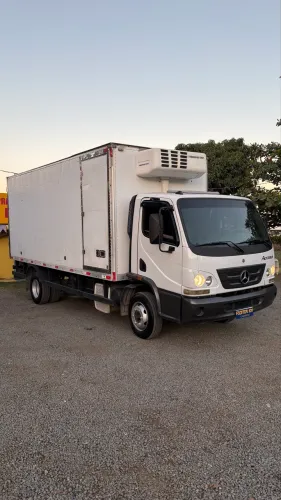 MB 1016 Acello - BAÚ REFRIGERADO