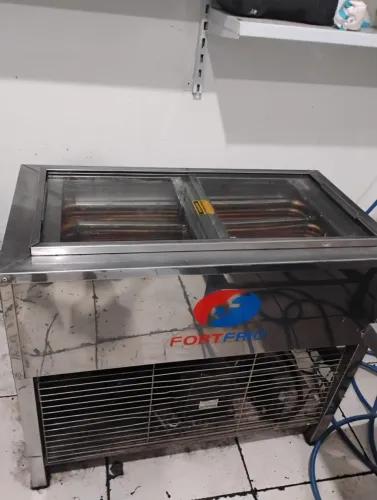 Máquina de fazer picolé
