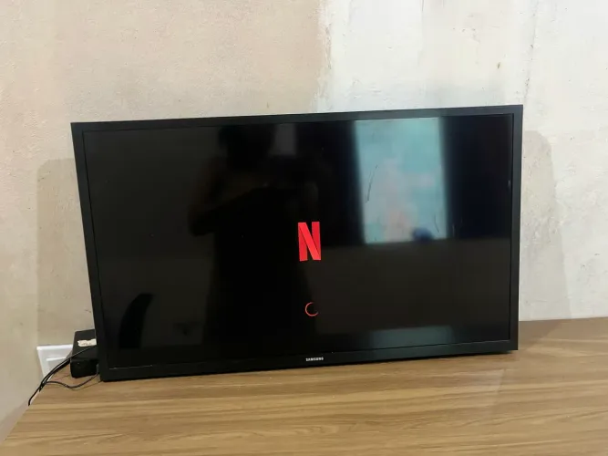 TV Samsung Smart 32