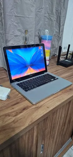 Apple Macbook 