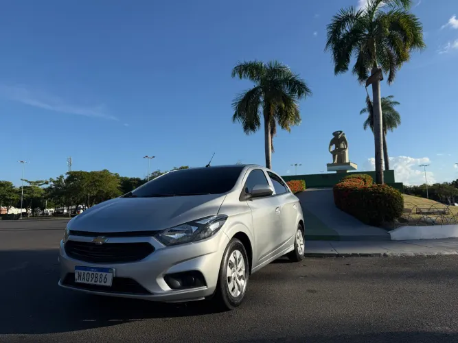 Chevrolet Onix Hatch LT 1.0 8V Flex Mec. 4P 2018
