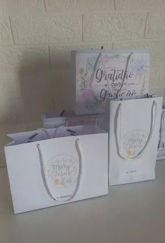 Sacolas personalizadas para sua loja