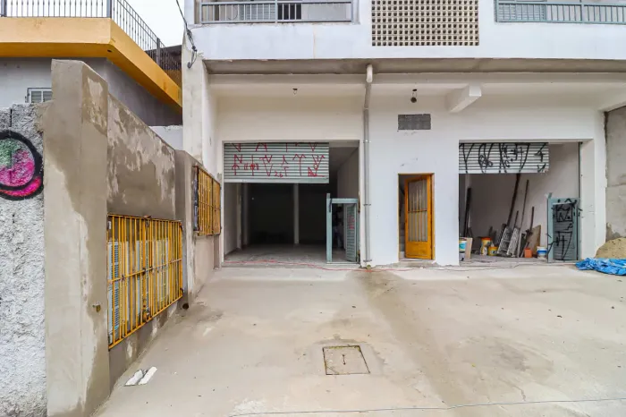 Loja na Avenida Interlagos, 2632 - Loja 1  80 m²