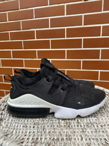 Tênis Nike 44