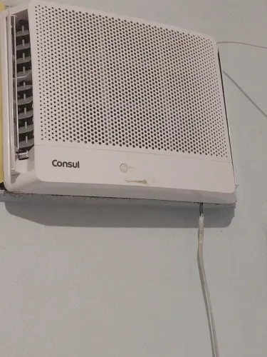 Ar condicionado 7500 BTUs ótimo estado