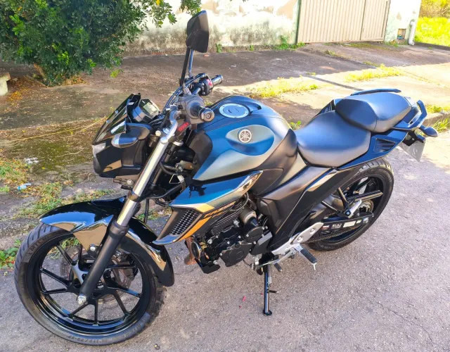 FZ25 Verde 2024