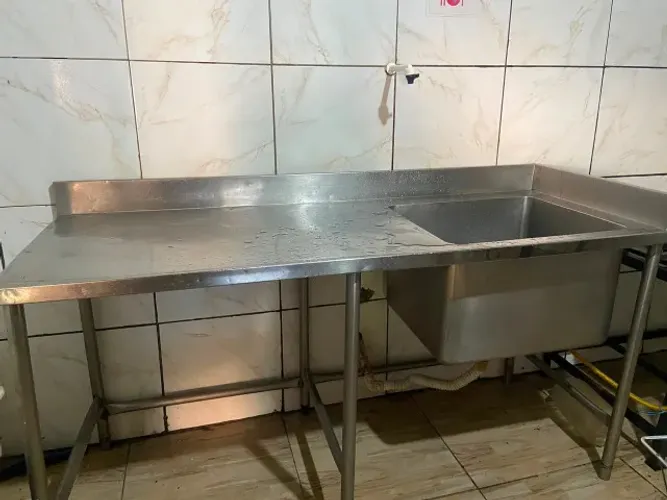 Pia industrial inox com uma cuba
