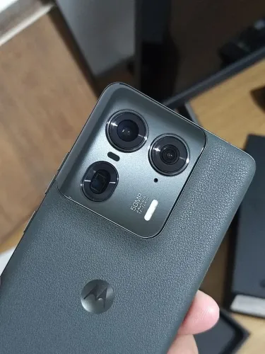 Edge 50 Ultra