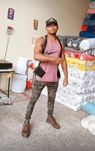 AJUDANTE DE MUDANÇA E SERVIÇO PESADO