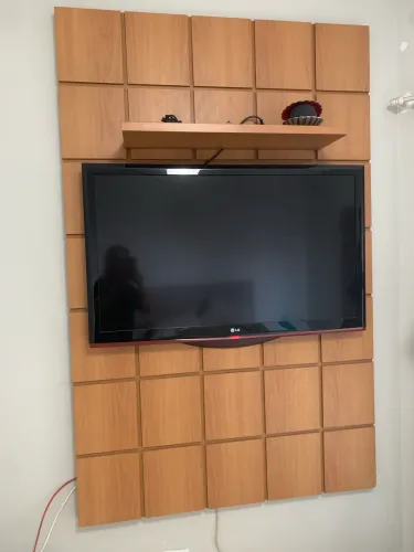 Painel TV de madeira para Sala ou Quarto