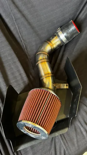 Intake 3? com filtro esportivo K&N + defletor
