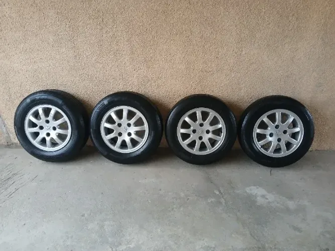 Jogo de Rodas de Liga Leve Aro 14   4x108  Originais