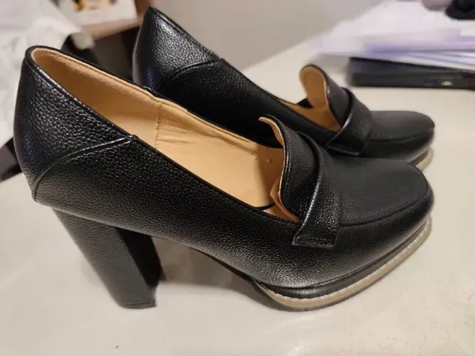 Sapato feminino salto grosso