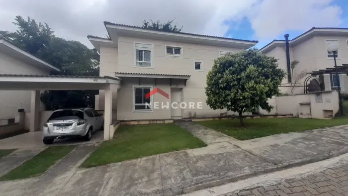 Casa de condomínio em Rua Adozinda Lopes - Jardim da Glória - Cotia/SP