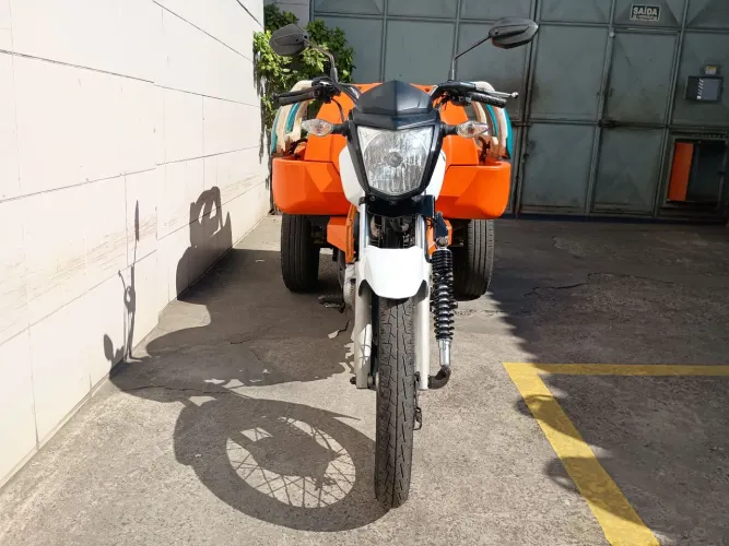 Triciclo de Gás para 7 botijões
