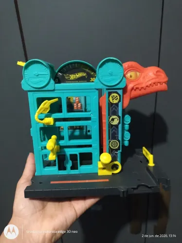 Pista hot Wheels fuga do dino Mattel usado 