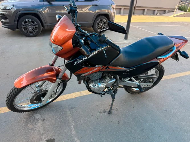 Honda falcon 2007 Ipva 2026 pago só transferir