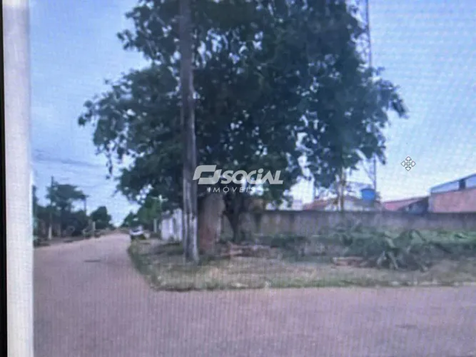 Ótimo terreno em Candeias do Jamary, de esquina pronto para construir, documentado.