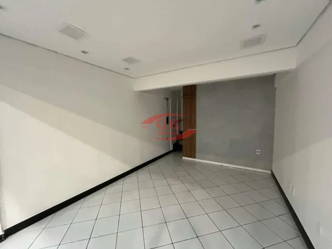 Loja na Avenida Principal do Buritis disponível para aluguel 40m²