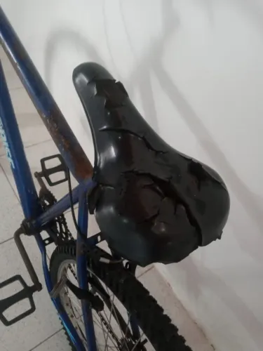 Bicicleta Aro 26 Usada - Precisa de Conserto