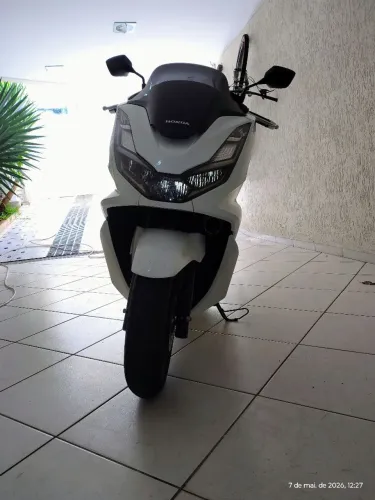 PCX DLX 160