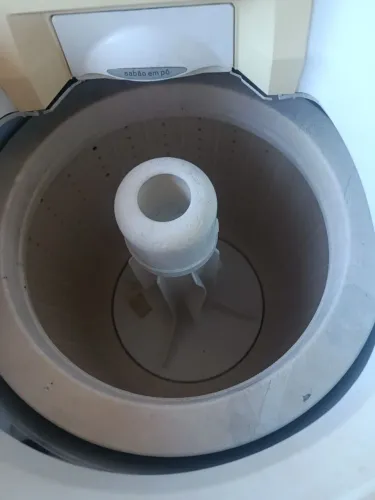 Máquina de lavar funcionando perfeitamente 