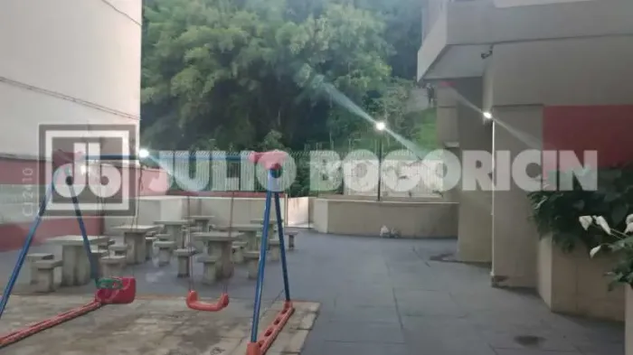 Apartamento : Padrão / Residencial / Centro