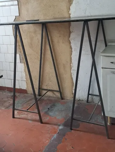 Cavalete de ferro