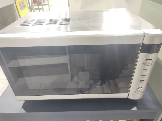 Microondas Fischer inox  24 litros embutir - c/ problema