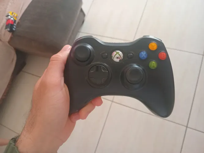 Controle para xbox 360 original sem fio.