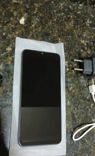 Xiaomi Redmi 10C 64GB + carregador + fone | 1 ano e meio de uso apenas