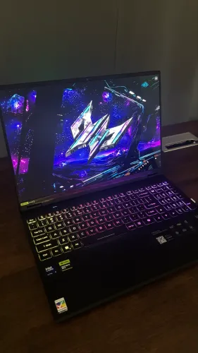 Notebook Acer Predator Helios neo 16s 5070ti