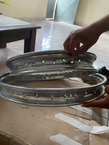 Par de Aros Originais 250 Lander 