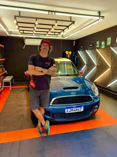 Vitrificação de pintura  (estética automotiva)