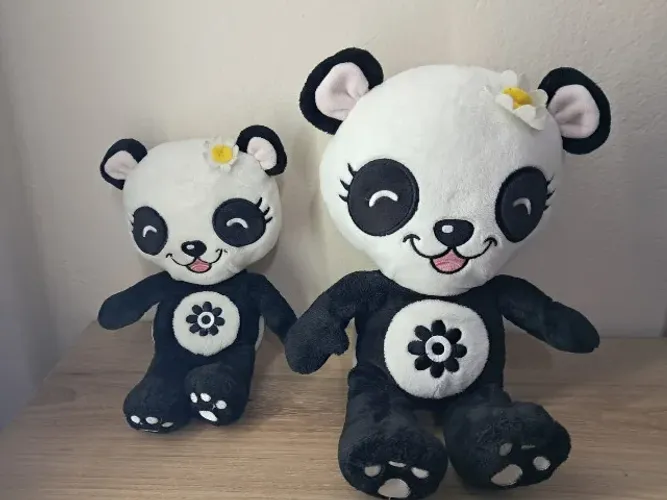 Kit com 2 Pelúcias  Ursinhas Panda da Danda  Beeme  Animazoo (Usado)