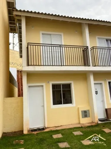 Casa de Condomínio | 2 Quartos| 2 Banheiro| Quinta e 1 Vaga em Cotia / SP.