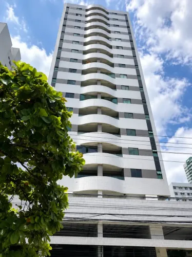 Apartamento | Localização Privilegiada | Edf. Mirante Classic | Muito perto do Shopping Re