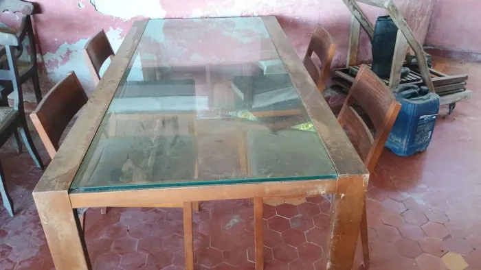 M mesa com vidro quatro cadeiras