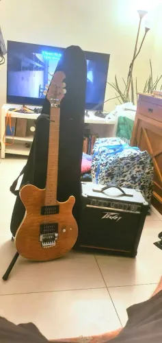 ? KIT ROCK COMPLETO - TAGIMA TGM200 PEROLADA + PEAVEY RAGE + ACESSÓRIOS