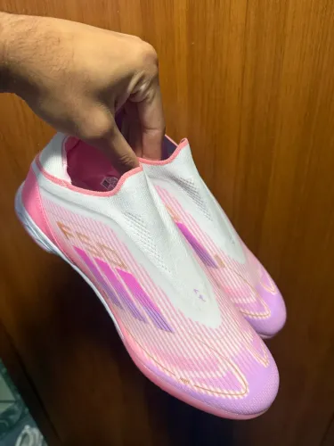 Chuteira Society Adidas F50+TF Rosa