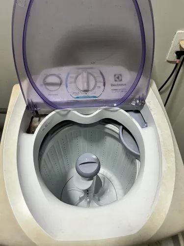 Vende-se Máquina de lavar Eletrolux 8KG