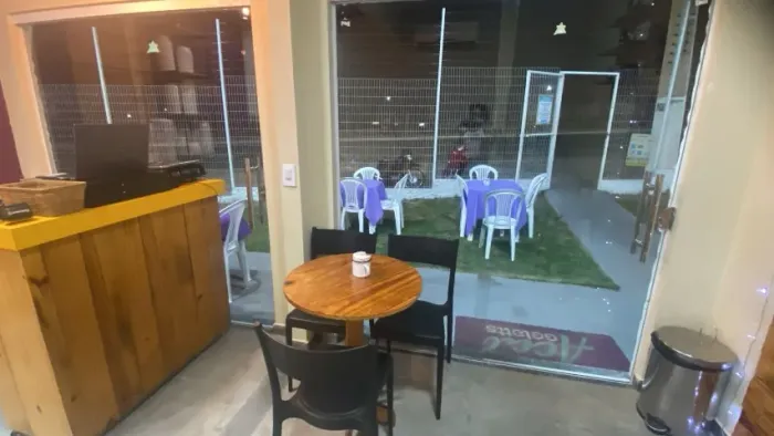 ? VENDO MÓVEIS, EQUIPAMENTOS E UTENSÍLIOS PARA AÇAÍTERIA E SORVETERIA