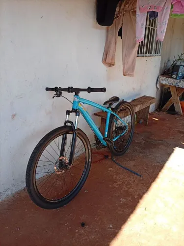 Bike aro 29 bem preservada Marca Dropp