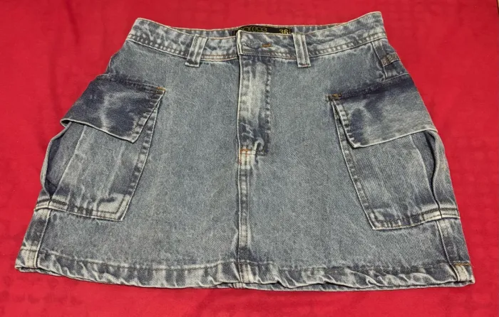 Saia jeans cargo linda !