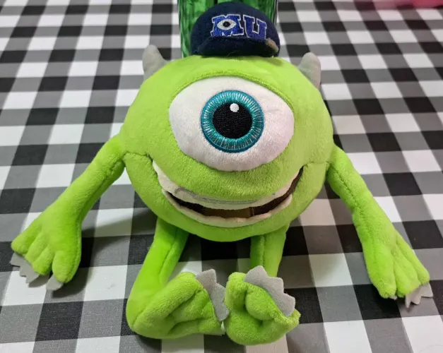 Pelúcia Monstros SA Mike Wasowski Original Disney