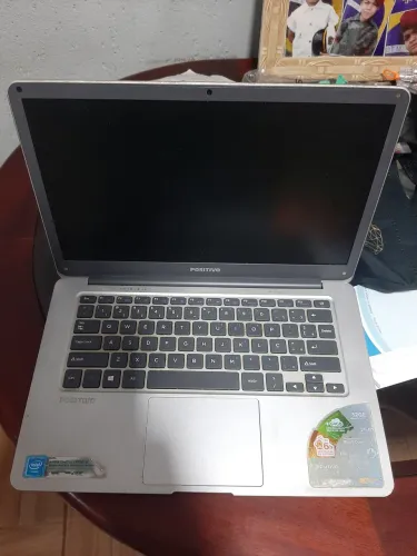 Notebook positivo q232a