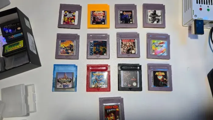 Lote 13 Jogos loose de Game Boy + cases de brinde (funcionam no Game Boy Color e GBA)