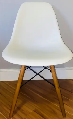 Cadeira Eames Eiffel Branca
